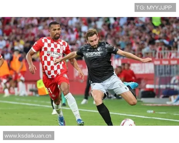 拉菲尼亚缺席对阵赫罗纳比赛训练场离开引发关注 拉菲尼亚缺席对阵赫罗纳比赛训练场离开引发关注