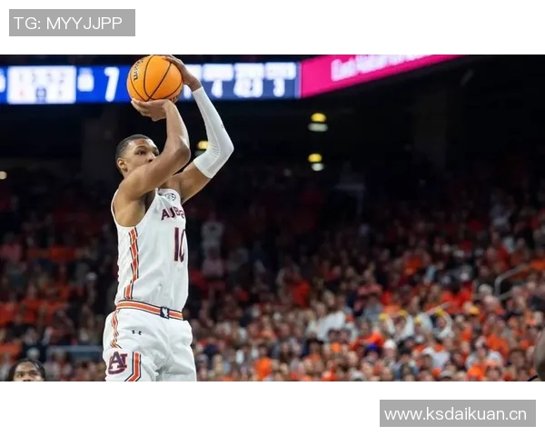 小贾巴里谈今夏训练重点与本场比赛失误控制表现 小贾巴里谈今夏训练重点与本场比赛失误控制表现