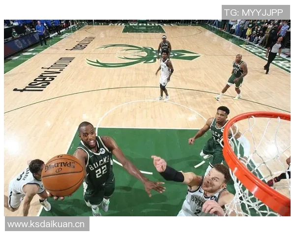 小桥谈球队防守提升秘诀强调沟通与转换进攻的默契配合 小桥谈球队防守提升秘诀强调沟通与转换进攻的默契配合